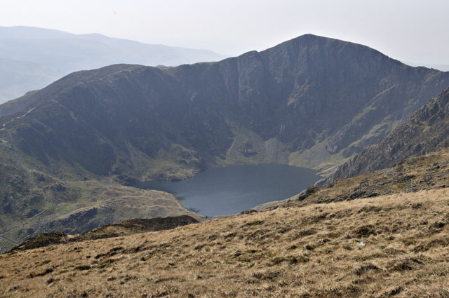 Cadair Idris via Minffordd Path: craig cau from near summit ridge